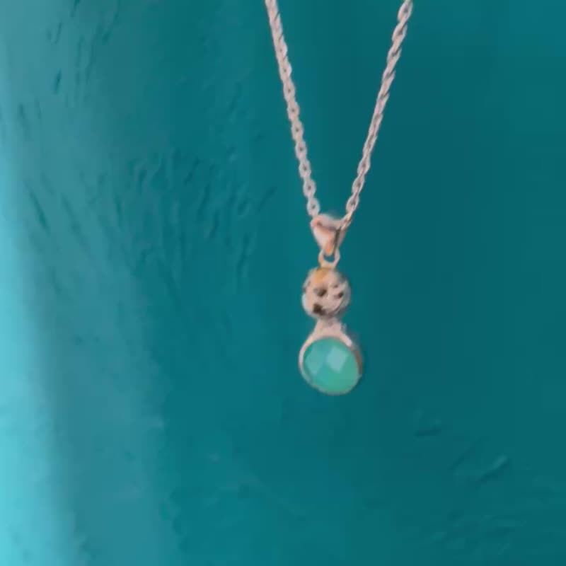 Calf sparrow and Peruvian opal pendant - 项链 - 宝石 蓝色