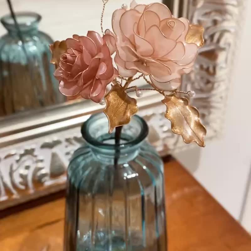 Jocelyn 水晶花花束-玫瑰花束-2朵/情人节花束/永生花/情人节礼物 - 植栽 - 树脂 