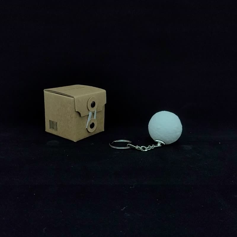 【月亮代表我的心】迷你月球LED亮光钥匙圈 - 钥匙链/钥匙包 - 其他材质 白色