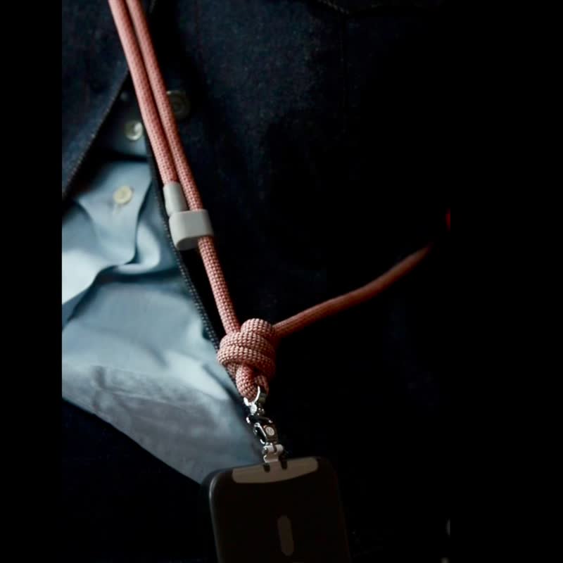 Yoggle Power 充电线手机挂绳 2 in 1 USB-C | 深粉红色 - 充电宝/传输线 - 其他材质 黑色