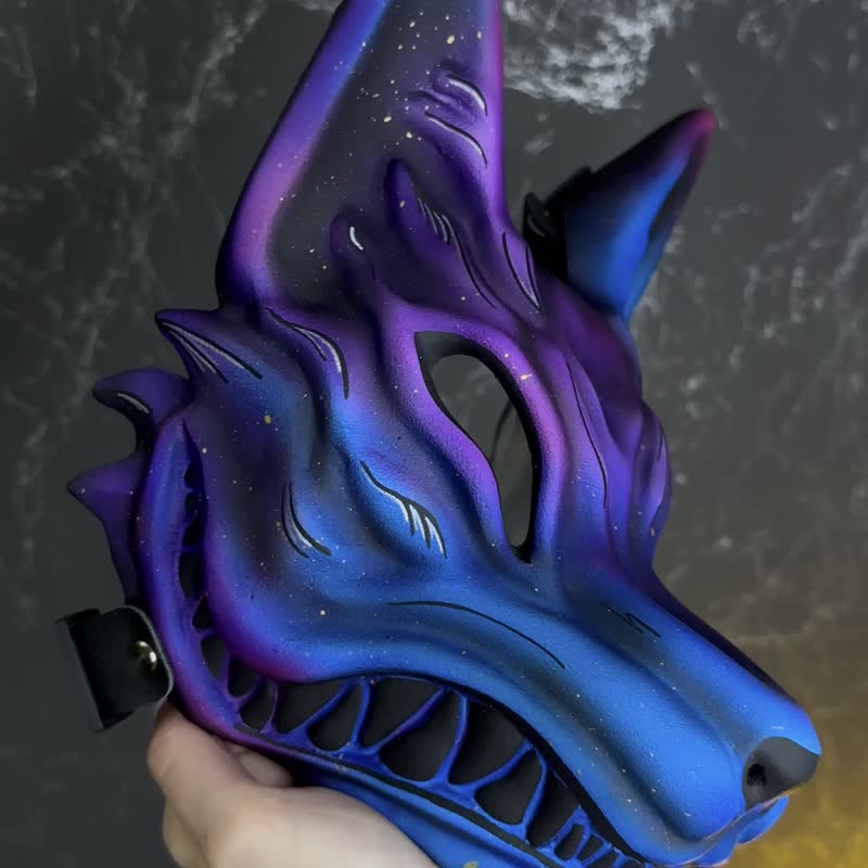 Japanese Kitsune mask - Purple and Blue wolf mask wearable, Japan Fox mask - 口罩 - 树脂 紫色