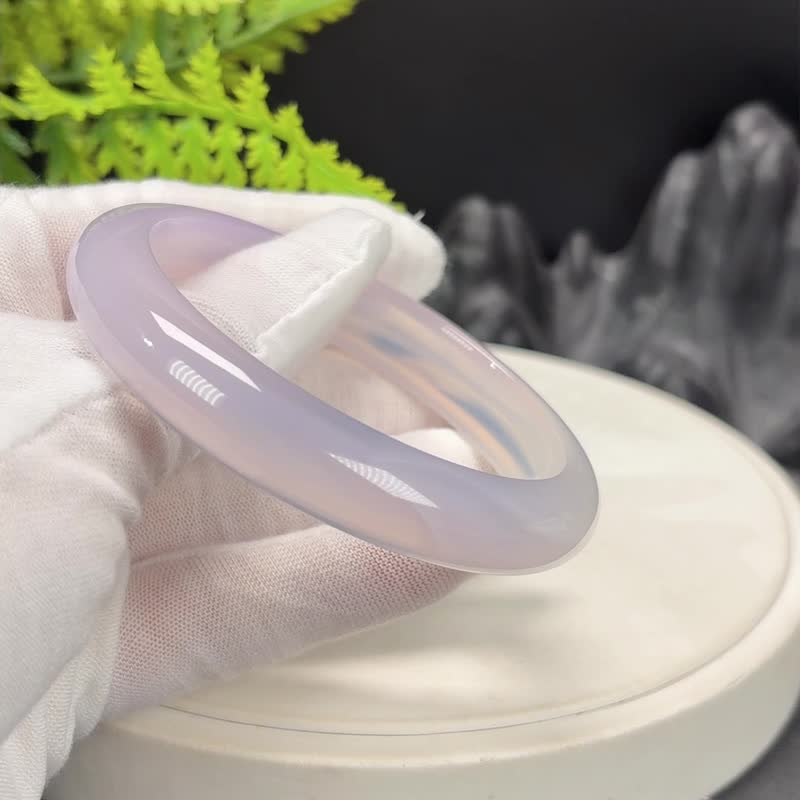 奶盖浅紫玛瑙手镯 58MM 冰透起光玉髓手环 智慧灵性 高雅贵气 - 手链/手环 - 半宝石 紫色