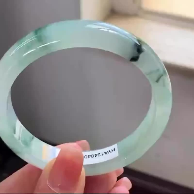 冰种翡翠天然翡翠玉镯A玉手镯 玉鈪 • 冰种薄荷绿飘花翡翠福镯 - 手链/手环 - 玉石 绿色