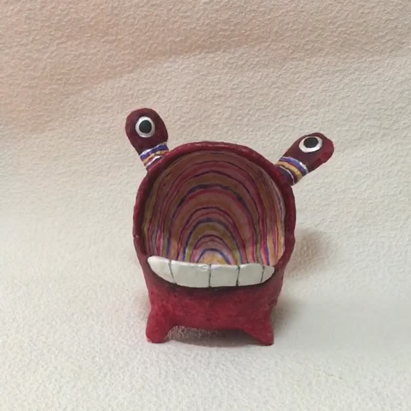 A little container handcraft doll / Mr. Big mouth monster No.9 - 摆饰 - 环保材料 红色