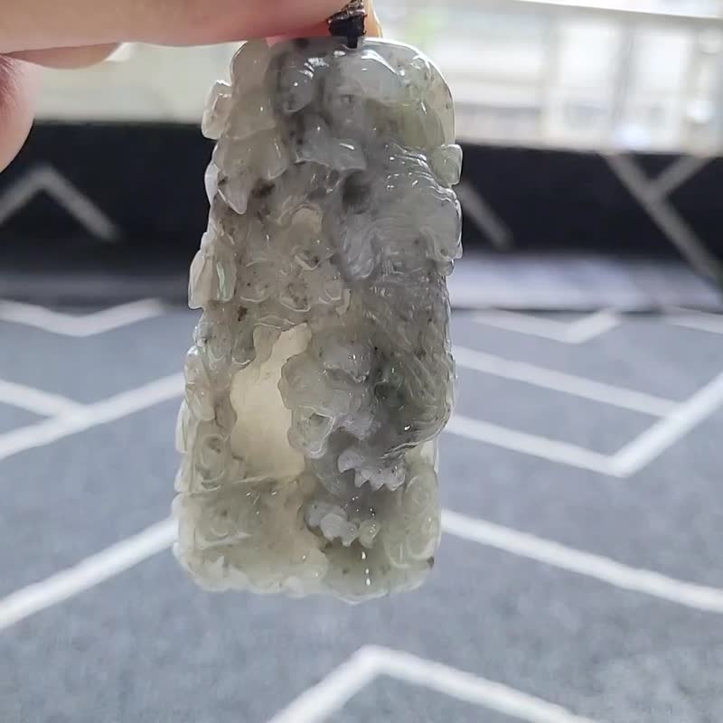 【亲翠】天然翡翠 冰乌鸡灰绿精工艺术雕刻下山虎卡扣绳 生肖虎 - 项链 - 玉石 多色