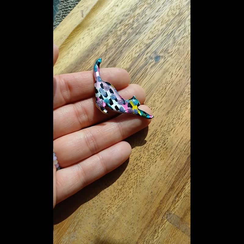 蹲坐猫咪胸针 - 胸针 - 其他金属 