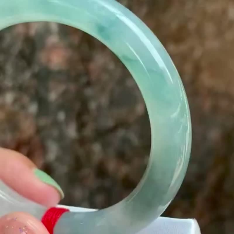 冰种 天然翡翠 缅甸 A玉 玉镯 • 冰种蓝飘花翡翠贵妃镯 - 手链/手环 - 玉石 蓝色