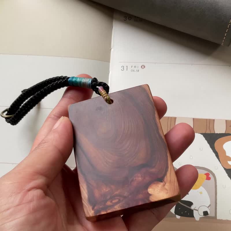 【无事牌】台湾肖楠木 吊饰 - 吊饰 - 木头 多色