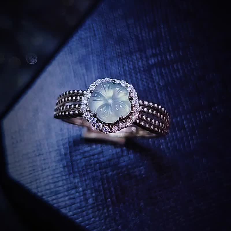 |蓝仙女花|a货翡翠冰玻淡蓝花朵7mm纯银镀18k多层款戒指 - 戒指 - 玉石 