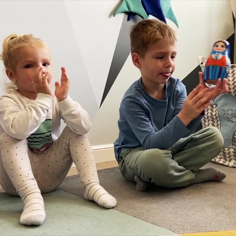 Baboushka Matryoshka Dolls Set of 7 pcs - Nesting Dolls in Dirndl Dresses Women - 玩具/玩偶 - 木头 