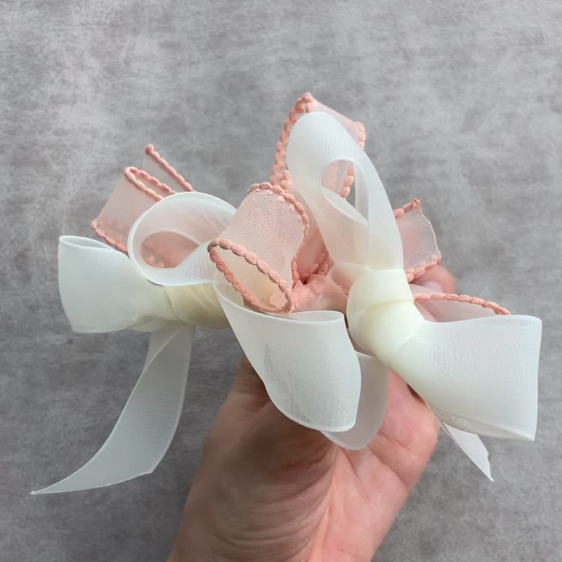 【原创 手工 】虾玉粉 白色 花型 扁咀 发夹 哑光 - 发饰 - 其他人造纤维 粉红色