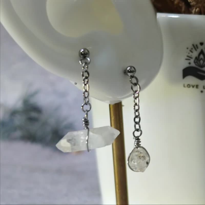 双尖白水晶耳环 天然水晶手作 原矿设计 纯净能量震荡 - 耳环/耳夹 - 不锈钢 白色