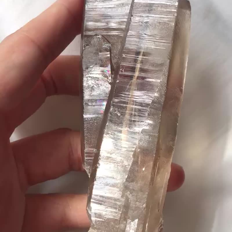 巴西 双生 冰透 茶晶 烟晶 车轮纹 彩虹 摆件 水晶簇 - 摆饰 - 水晶 卡其色