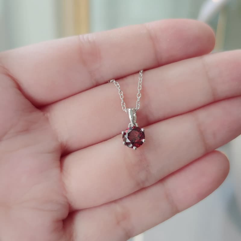 绯红舞会 | 红石榴石单钻爪镶项链 一月生日石 滋养气血 热情活力 - 项链 - 宝石 红色