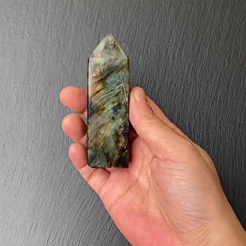 天然双面羽毛光感 彩虹拉长石 能量水晶柱 家居 办公室 能量摆件 - 摆饰 - 水晶 多色