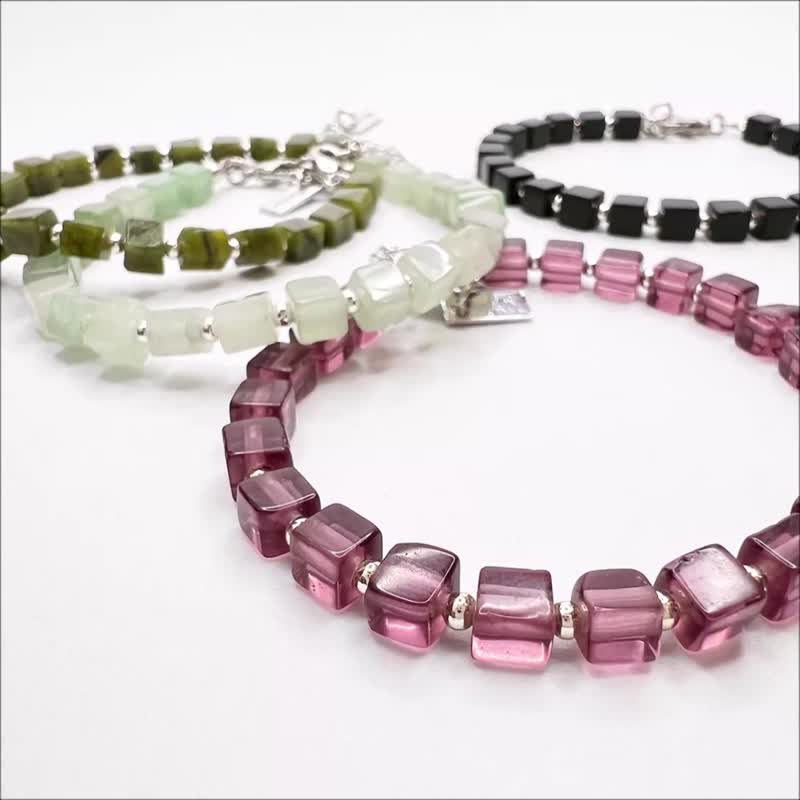 925银珠x天然石方珠手串 黑玛瑙紫罗兰石东菱玉橄榄玉4选1 垂坠链 - 手链/手环 - 纯银 多色