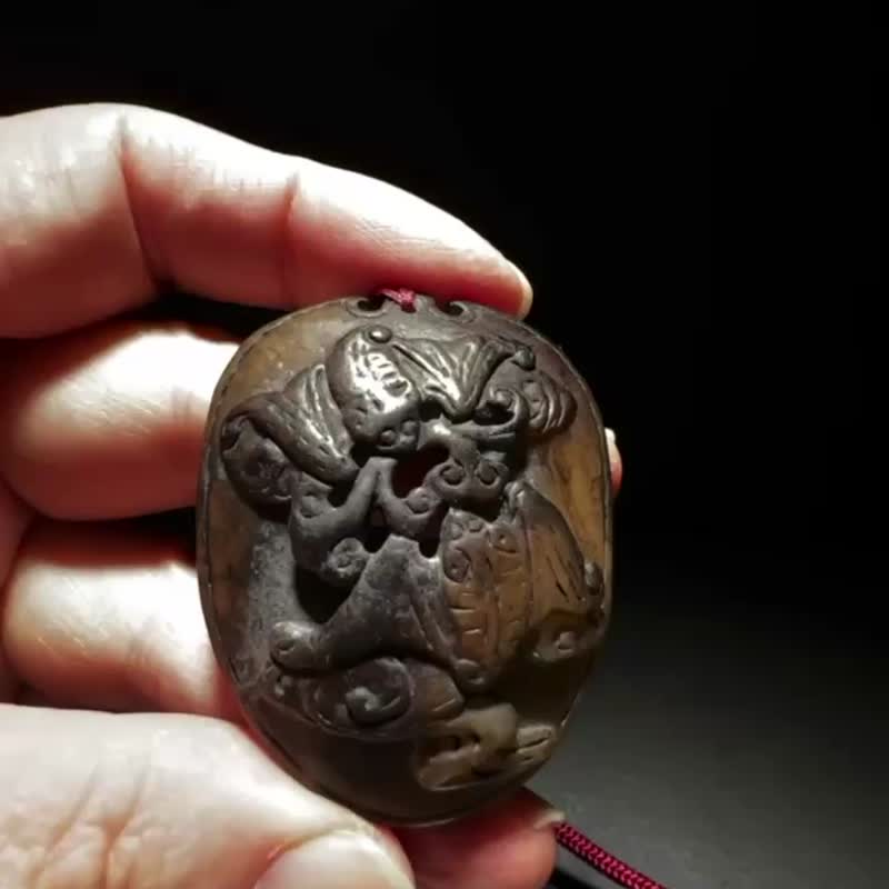 古玉 鸡心佩 玉蝙蝠 把件 吊饰 老玉 古玩 玉器 古董 收藏品 - 吊饰 - 玉石 多色