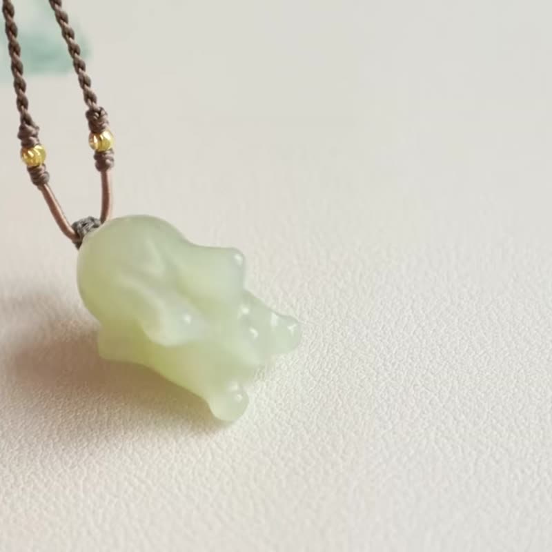 天然和田玉小萌宠生肖兔吊坠玉质细腻脂份厚纯手工雕刻小兔子吊坠 - 项链 - 玉石 