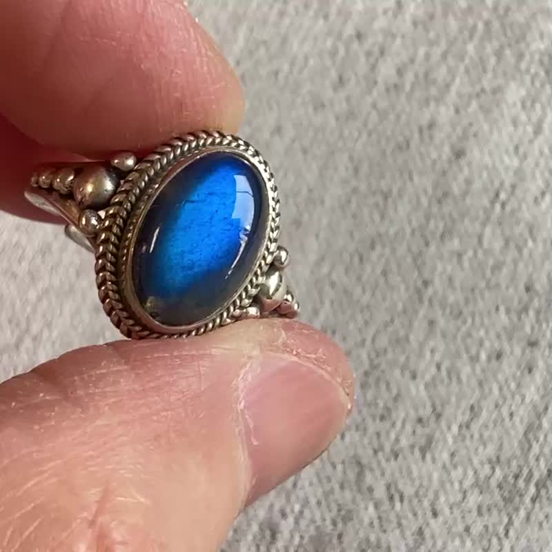 商品在台 天然 拉长石 戒指 尼泊尔 手工制 925纯银 - 戒指 - 半宝石 