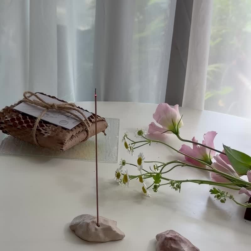 维纳斯之石 - 香薰/精油/线香 - 树脂 卡其色