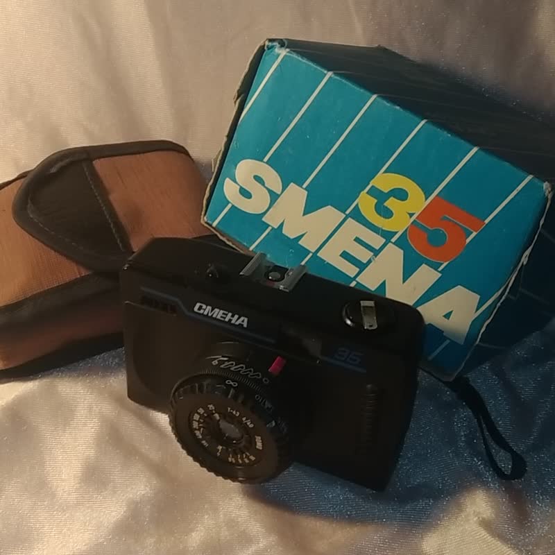 LOMO SMENA-35 俄罗斯制造胶片相机 - 相机 - 其他材质 黑色