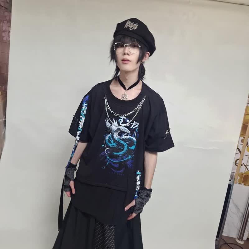 原创铁锈誓言别针双重铁链织带造型庞克风中性短袖T恤【JJ2545 - 男装上衣/T 恤 - 棉．麻 