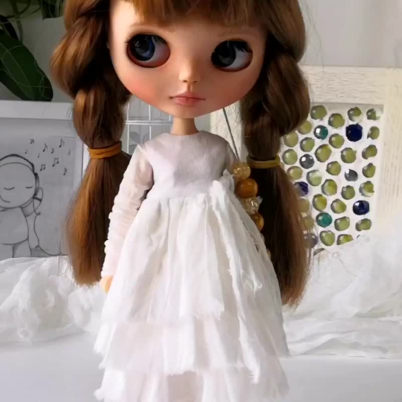 Blythe doll delicate white dress with full skirt. Clothes Blythe doll - 玩偶/公仔 - 棉．麻 