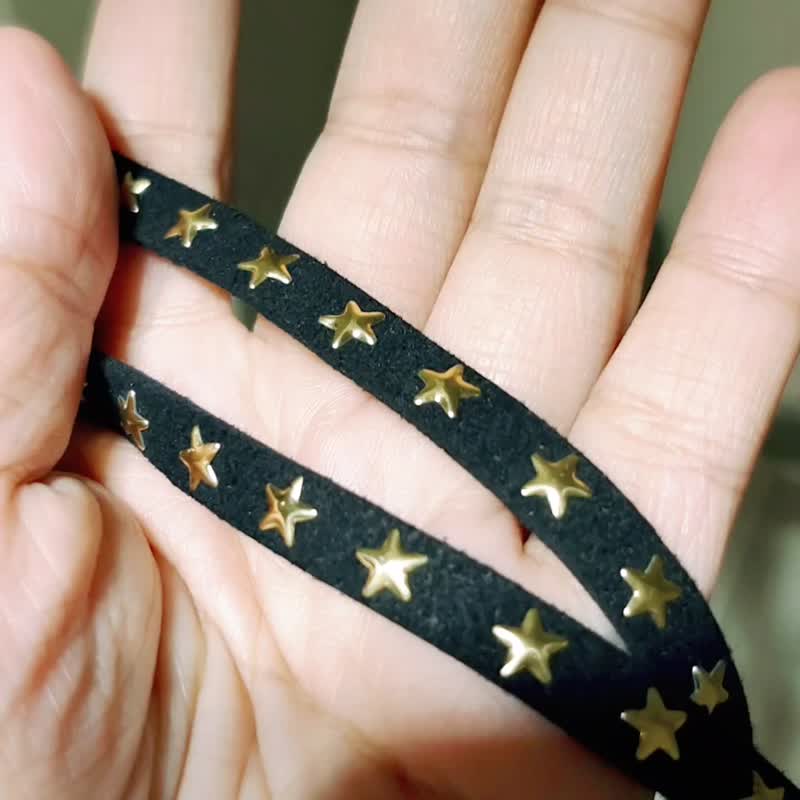 小金星 黑色麂皮绒choker 短项链 极简美式风 - 颈链 - 其他人造纤维 黑色