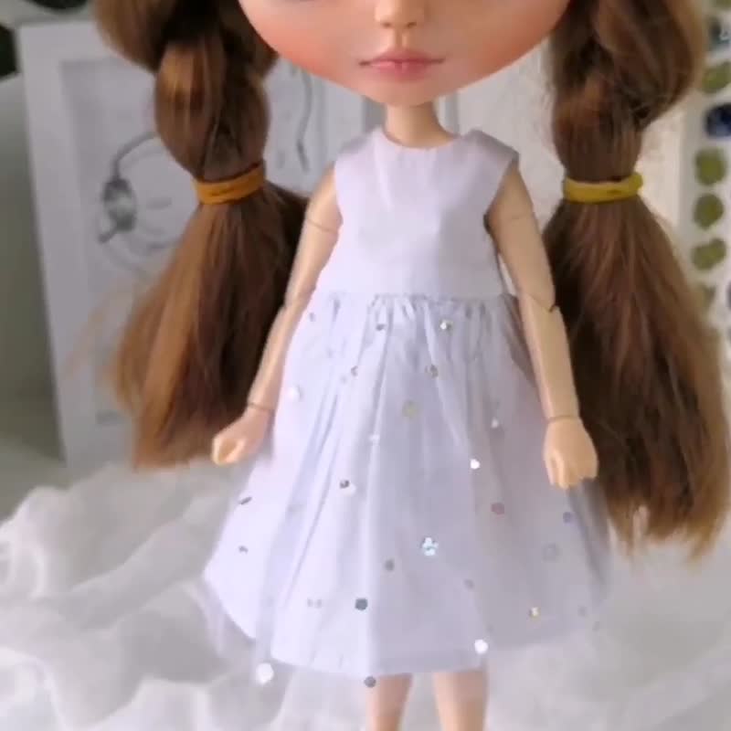 Blythe doll white dress. Summer dress Blythe. Clothes Blythe. - 玩偶/公仔 - 棉．麻 