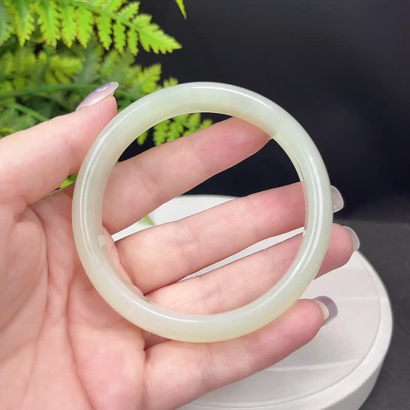 精品 浅青白蛇纹玉手镯 62MM 冰润透感岫玉手环 镇定情绪稳定精神 - 手链/手环 - 玉石 
