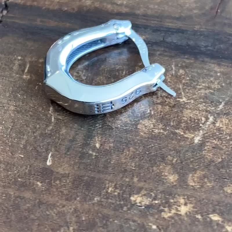 马蹄 圈形 / 银质 925 耳环 / 单只贩售 / 简约 / 银饰 男款 / 日本制造 / 包邮 / 男性赠礼 / pe57 - 耳环/耳夹 - 银 银色