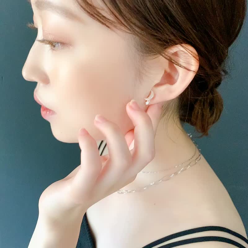 Moon 不对称耳针GD - 耳环/耳夹 - 其他金属 金色