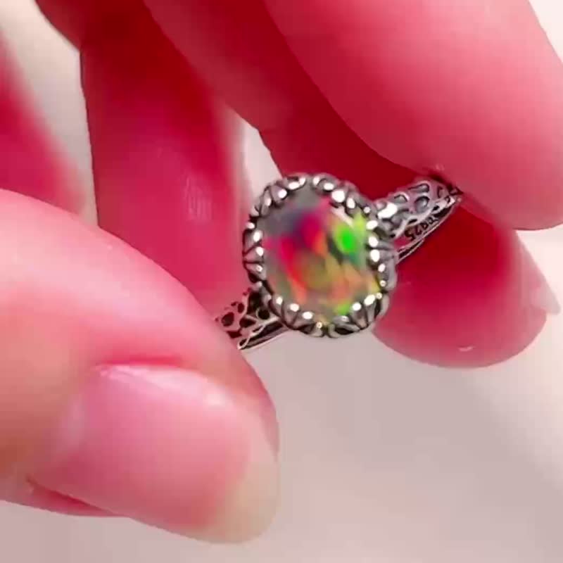 羽翼鳞片 碎彩花苞 黑欧泊戒指 / 蛋白石 / 925纯银 / Opal - 戒指 - 宝石 多色