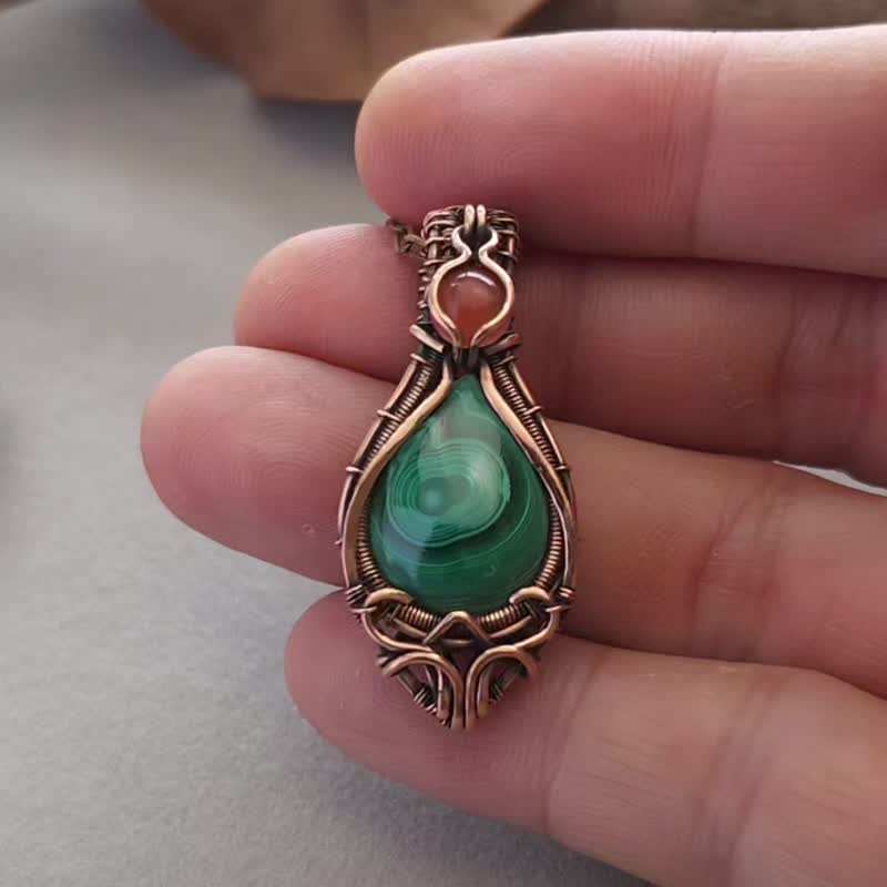 孔雀石金属编织项链 复古风手工项链 Malachite - 项链 - 半宝石 