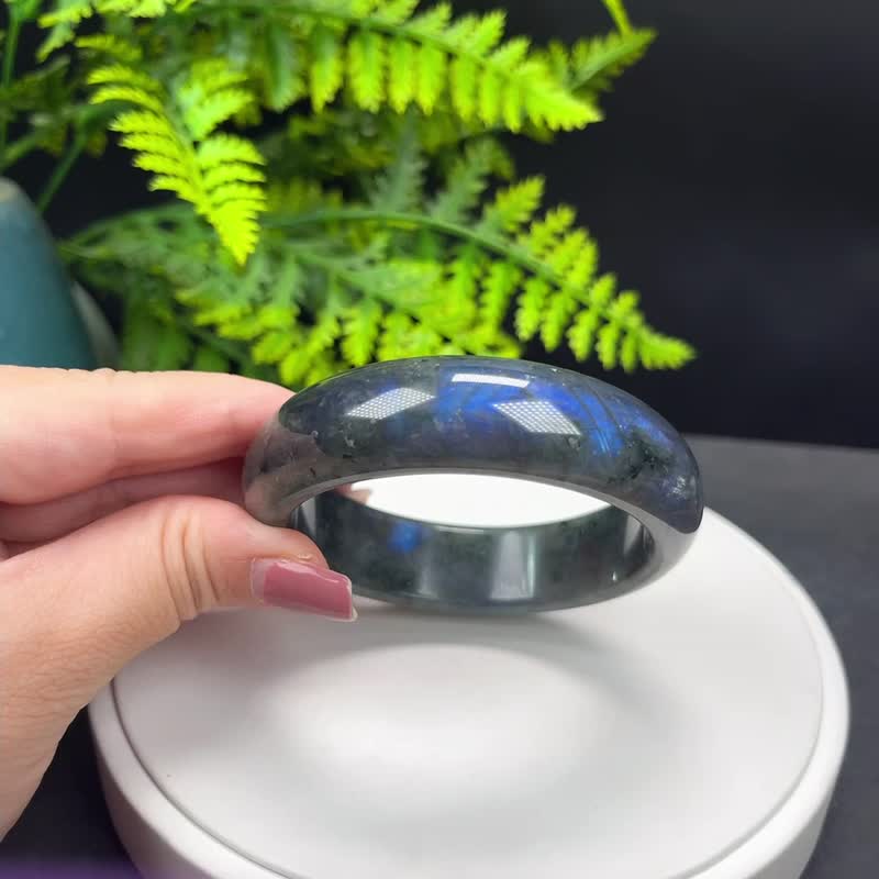 优质 黑拉长石手镯 59MM 冰润蓝光水晶手环 希望直觉保护能量脉轮 - 手链/手环 - 水晶 黑色