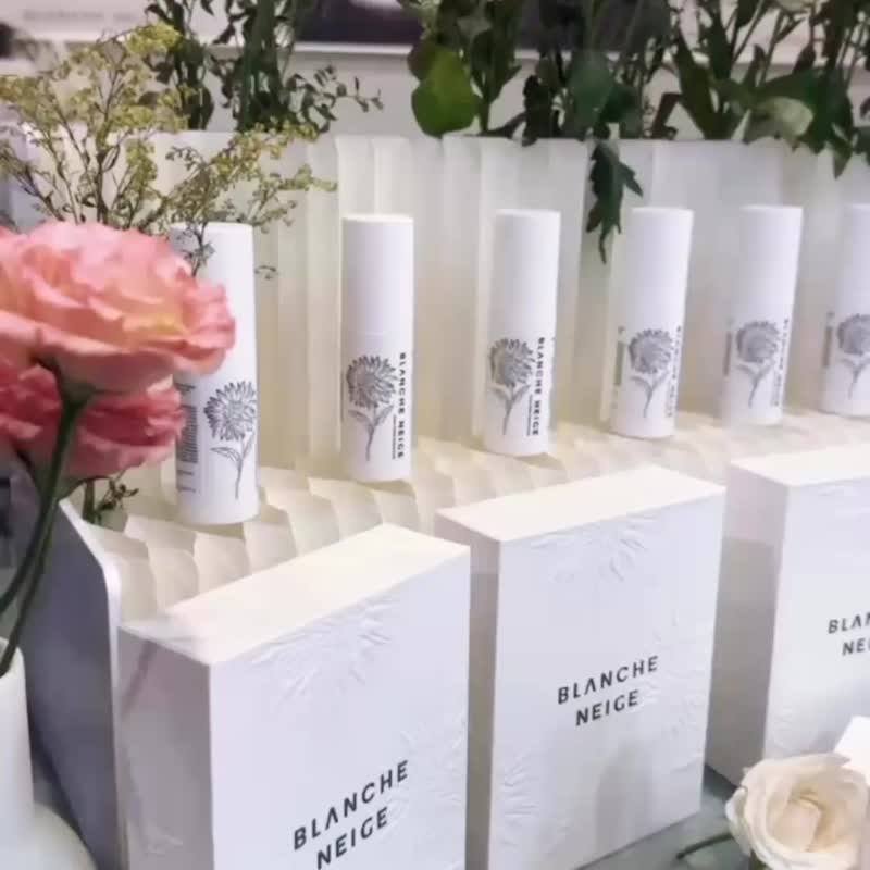 雪漾亮白护手霜 50ml (单入礼盒) - 手足保养 - 其他材质 白色