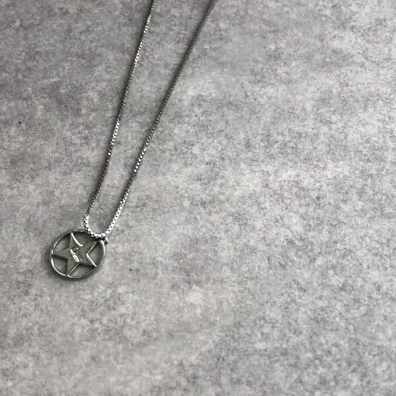 【 VintageShop solo 日本直送中古包专卖店 】Christian Dior 经典迪奥 项链 银色 星星 复古 37kear - 项链 - 其他材质 银色