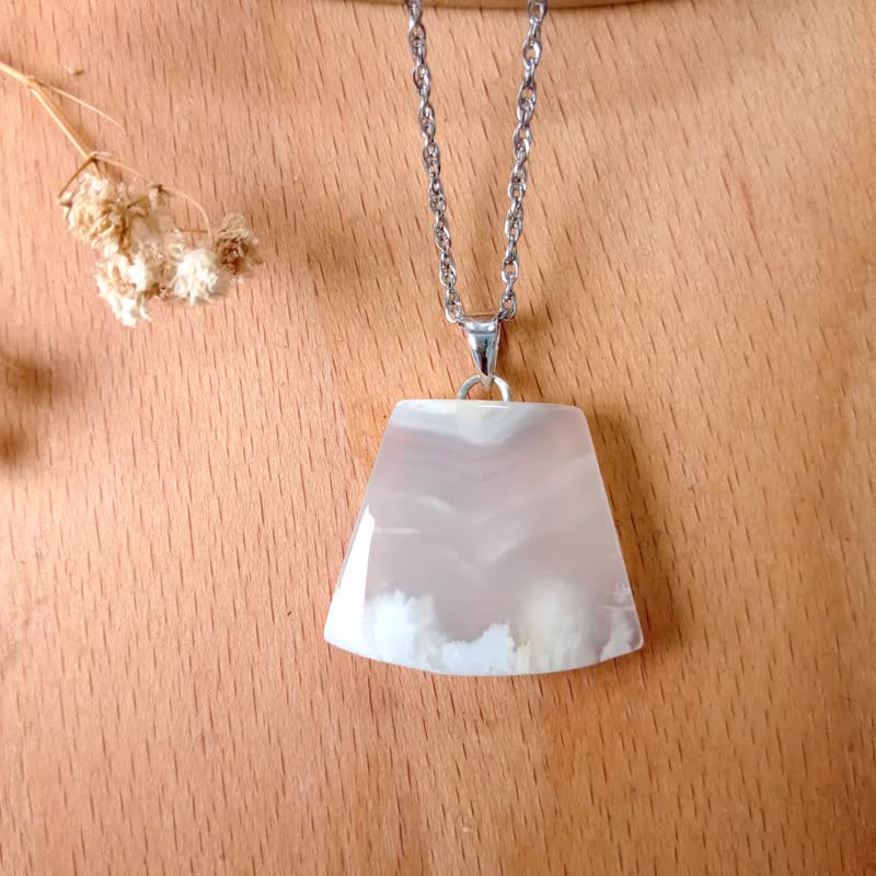 玉坠 简洁设计-意象天景 海洋玉髓/中性设计简单双面 - 项链 - 玉石 白色