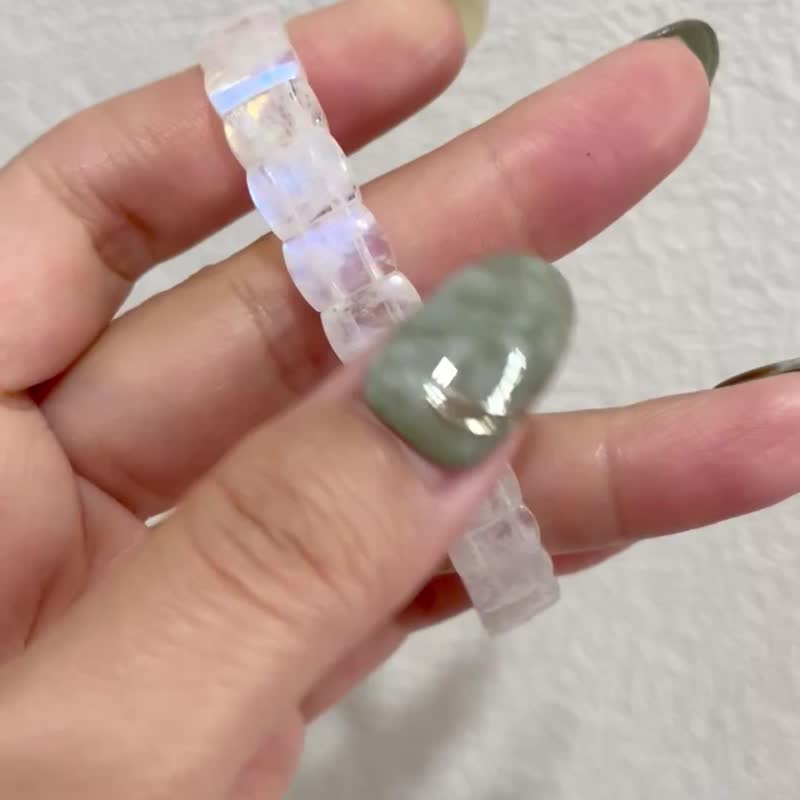 静月光语 光晕恋语【月光石多彩金黄蓝晕手排】色彩斑斓/一物一拍 - 手链/手环 - 水晶 多色