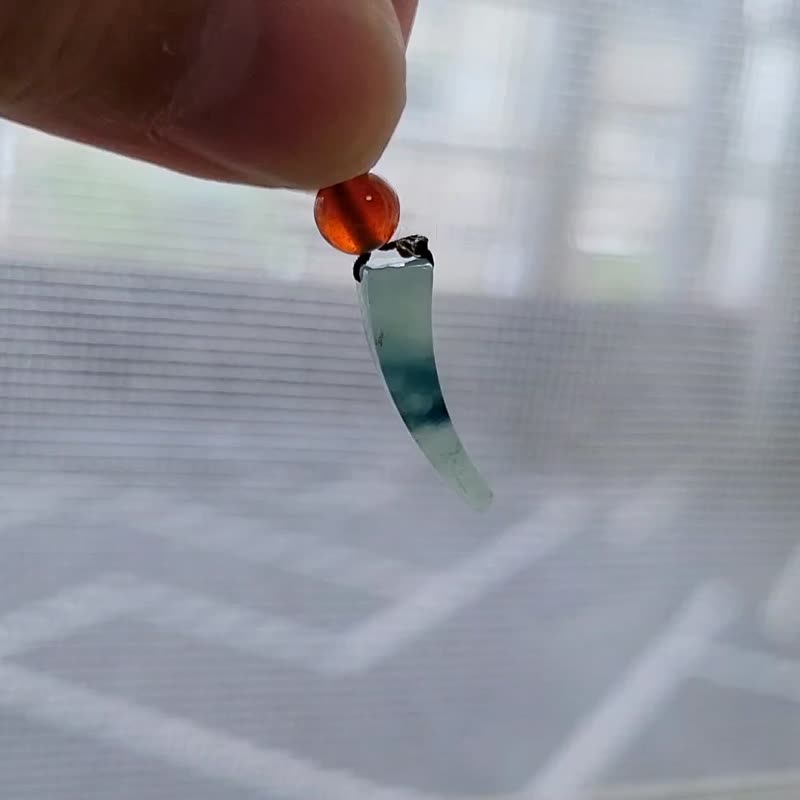 【亲翠】天然翡翠 冰飘墨水蓝绿花月牙型原石调整式项链 原石艺术 - 项链 - 玉石 多色