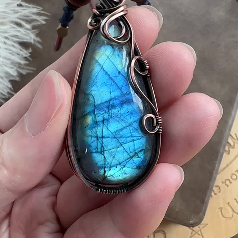 WW109 全手工编织 绕铜线 复古做旧 wire wrap 拉长石吊咀 - 项链 - 铜/黄铜 咖啡色