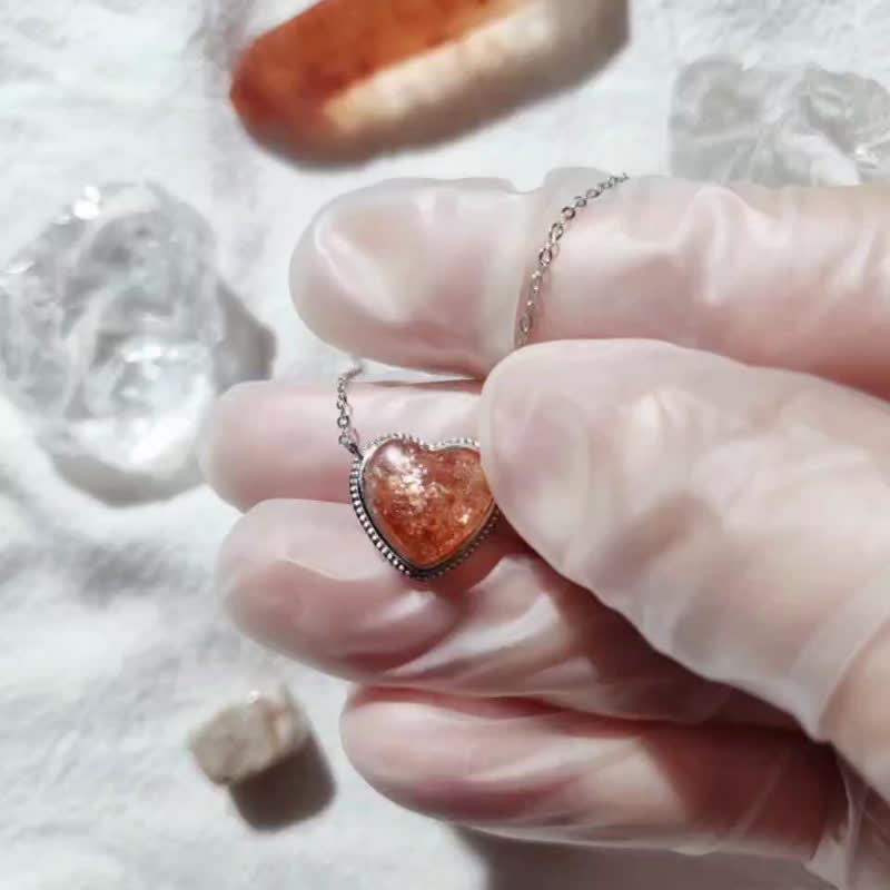 暖暖 925银金草莓水晶爱心锁骨链 - 项链 - 水晶 橘色