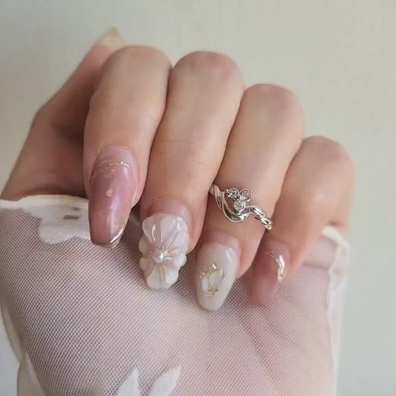 鸢尾花戒指 - 戒指 - 其他金属 金色