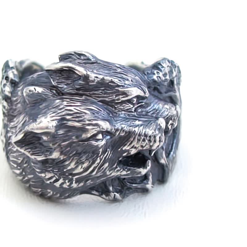 Wolf Ring.Silver Wolf Ring.Fenrir Ring.Animal Ring.Wolf totem.Wolf jewelry. - 戒指 - 纯银 银色