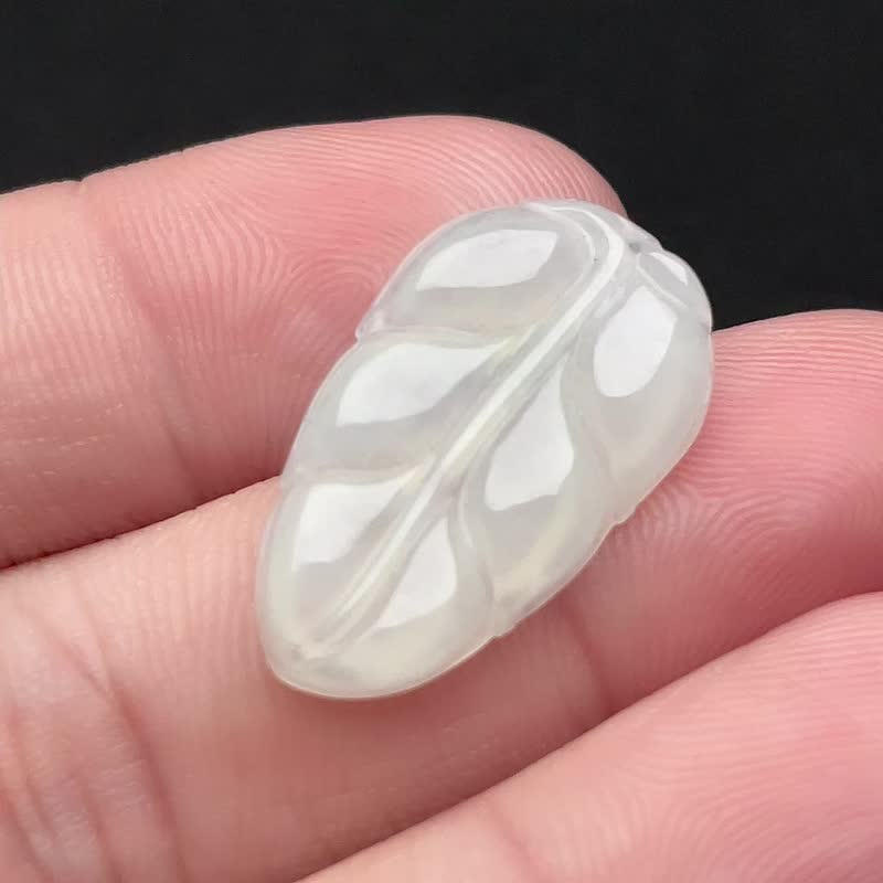 冰种翡翠叶子 | 裸石 | 天然缅甸玉翡翠A货 | 送礼 - 金工/饰品 - 玉石 白色