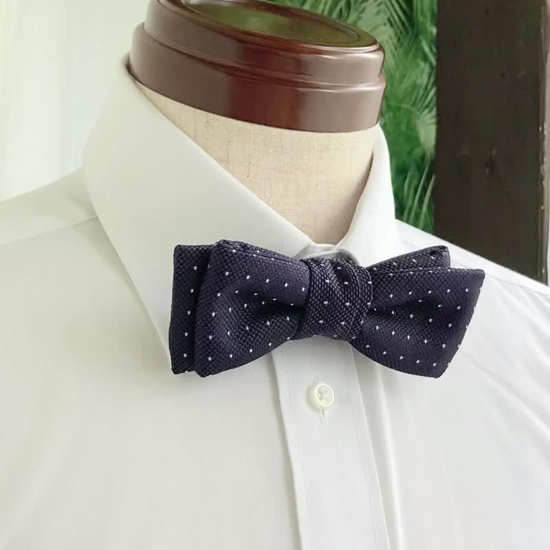 BOWTIE SPECIMENS: Crossed bowknot Square end – 深紫配白色圆 - 吊饰 - 丝．绢 紫色