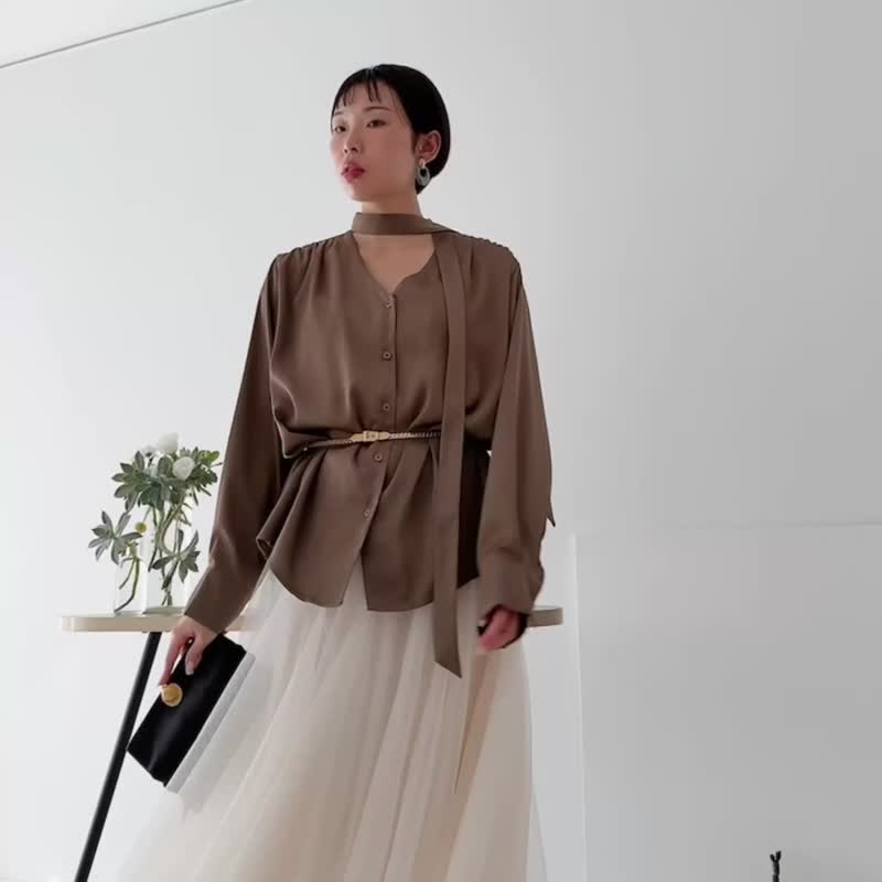 金贝壳扣丝质手拿包 含小零钱包 随身镜 - 手拿包 - 丝．绢 黑色