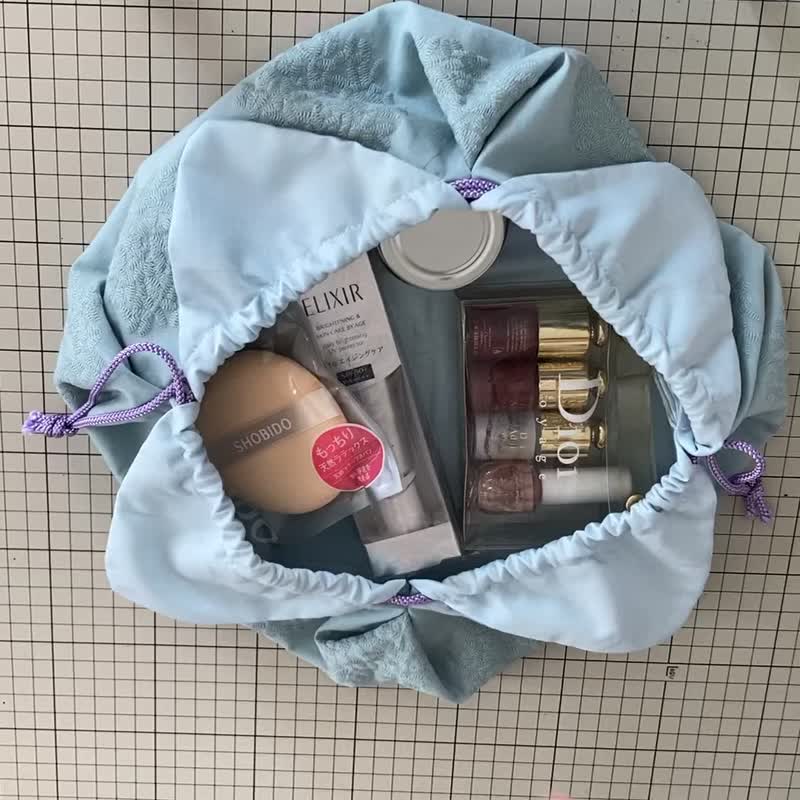 花卉束口袋化妆包 - 化妆包/杂物包 - 棉．麻 多色