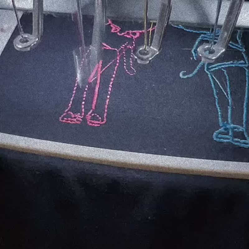 美好家人纪念【定制化刺绣衣服】 亲子装 情侣 团体服 刺绣质感UP - 女装上衣 - 棉．麻 粉红色