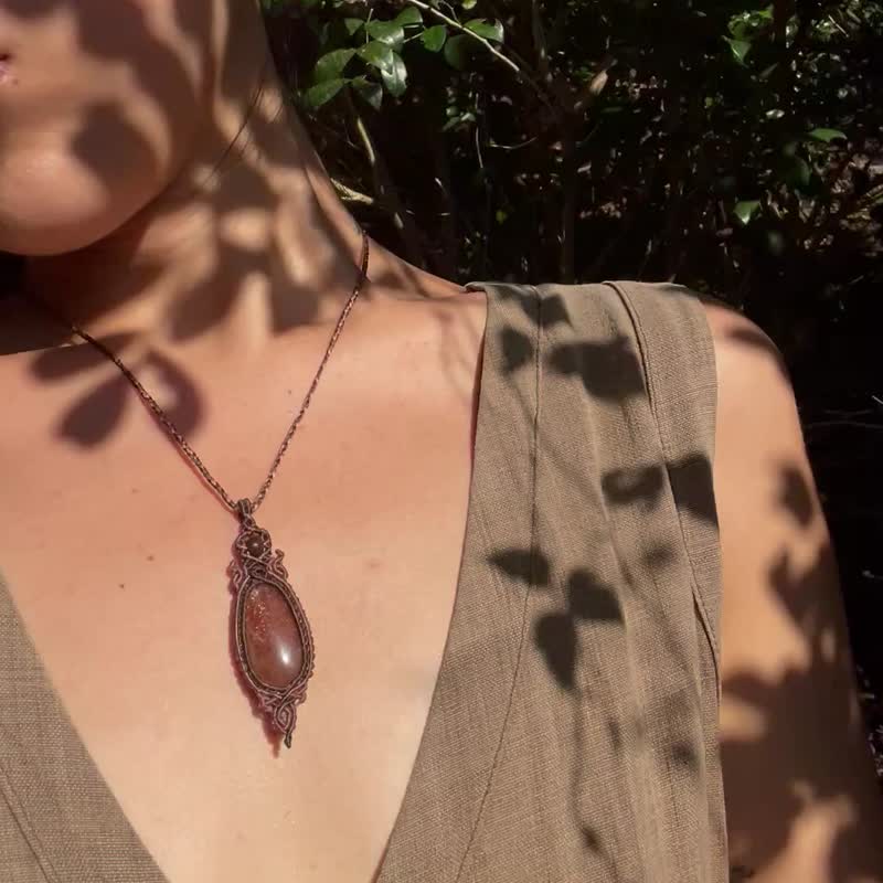 太阳石图腾编织项链 - 项链 - 宝石 